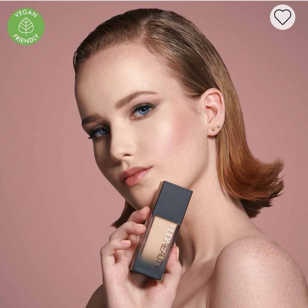 HUDA BEAUTY FauxFilter Luminous Matte Foundation in Vanilla (120B)